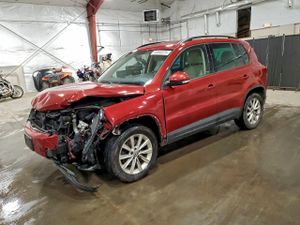 Volkswagen Tiguan S 2.0L 4 2015