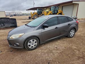 Ford Focus S 2.0L 4 2013
