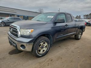 Toyota Tundra DOUBLE CAB SR5 4.6L 8 2011