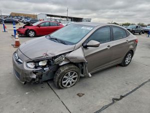 Hyundai Accent GLS 1.6L 4 2013