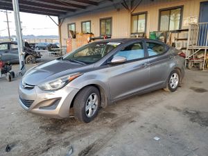 Hyundai Elantra SE 1.8L 4 2015