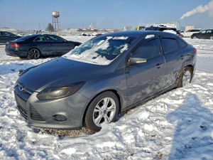 Ford Focus SE 2.0L 4 2014