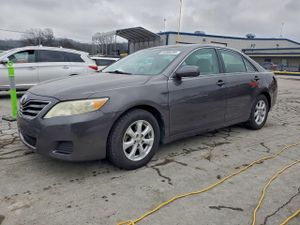 Toyota Camry BASE 2.5L 4 2011