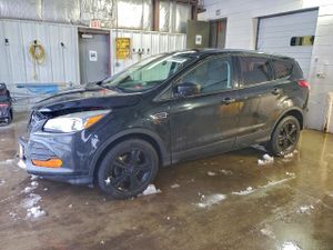Ford Escape S 2.5L 4 2015