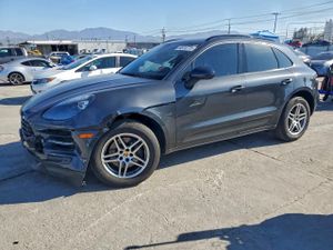 Porsche Macan 2.0L 4 2020