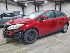 Ford Focus SE 2.0L 4 2012