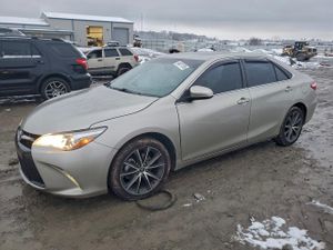 Toyota Camry LE 2.5L 4 2015