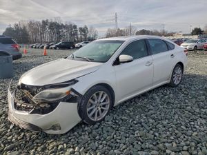 Toyota Avalon XLE 3.5L 6 2015