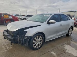 Volkswagen Jetta SE 1.8L 4 2014