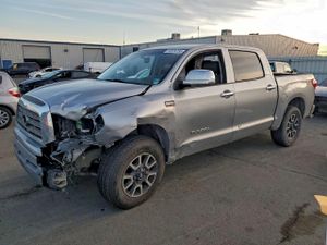 Toyota Tundra CREWMAX LIMITED 5.7L 8 2009