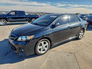 Toyota Corolla BASE 1.8L 4 2012