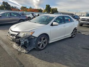 Toyota Camry BASE 2.5L 4 2012