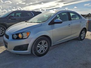 Chevrolet Aveo (Sonic) LT 1.8L 4 2014