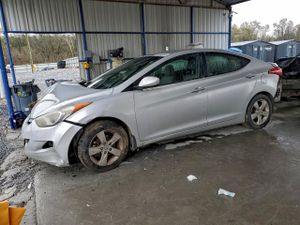 Hyundai Elantra GLS 1.8L 4 2013