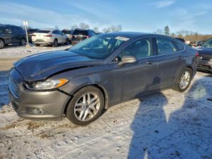 Ford Fusion SE 1.6L 4 2013