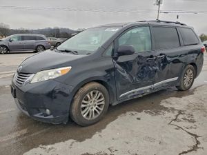 Toyota Sienna XLE 3.5L 6 2015