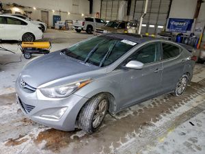 Hyundai Elantra SE 1.8L 4 2015
