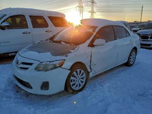 Toyota Corolla BASE 1.8L 4 2012
