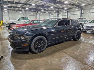 Ford Mustang GT 5.0L 8 2013