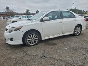Toyota Corolla BASE 1.8L 4 2010