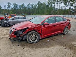 Hyundai Sonata SE 2.4L 4 2015