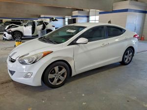 Hyundai Elantra GLS 1.8L 4 2013