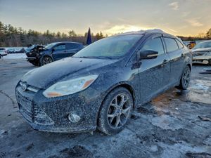 Ford Focus SE 2.0L 4 2014
