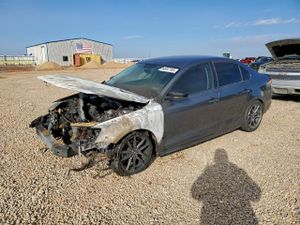 Volkswagen Jetta BASE 2.0L 4 2014