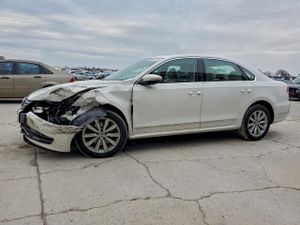 Volkswagen Passat SEL 2.5L 5 2012