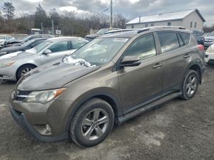 Toyota Rav4 XLE 2.5L 4 2015