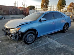 Toyota Camry HYBRID 2.5L 4 2012