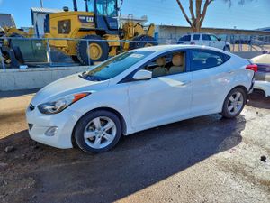 Hyundai Elantra GLS 1.8L 4 2013