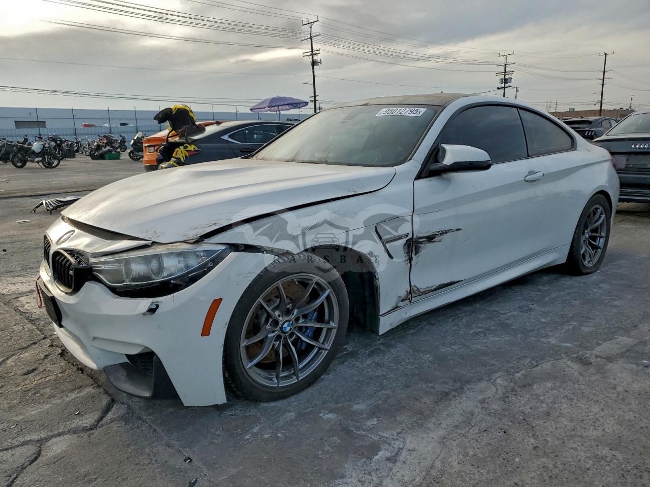 BMW M4 3.0L 6 2015