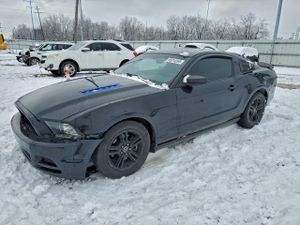 Ford Mustang 3.7L 6 2014