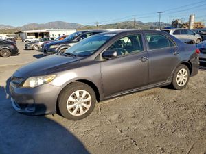 Toyota Corolla BASE 1.8L 4 2013