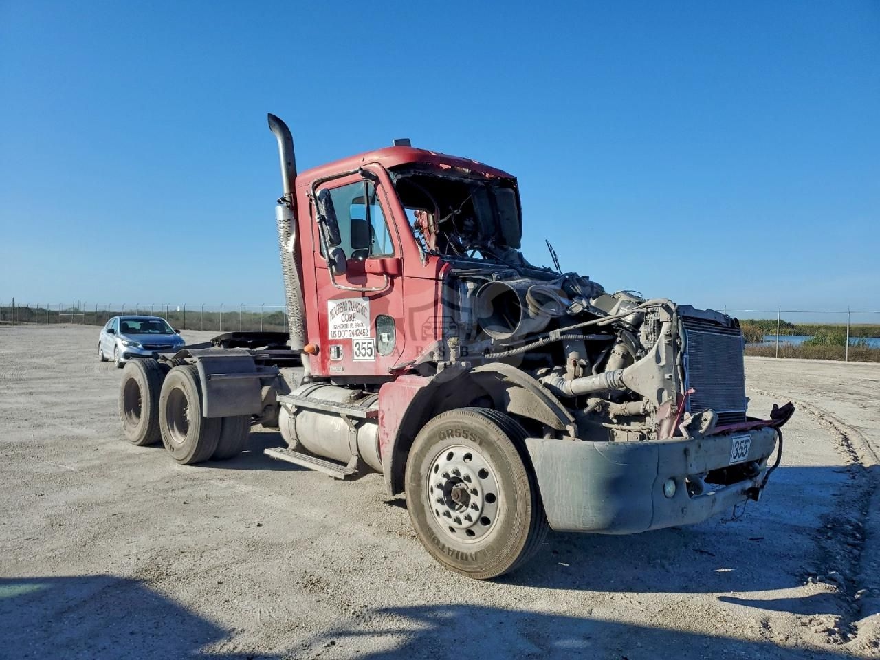 Freightliner Columbia COLUMBIA 6 2004