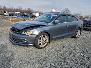 Volkswagen Jetta TDI 2 L 4 2015