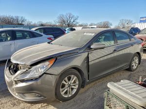 Hyundai Sonata GLS 2.4L 4 2013