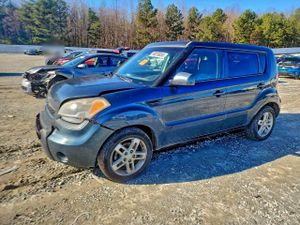 Kia Soul + 2.0L 4 2011