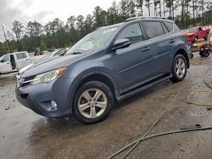 Toyota Rav4 XLE 2.5L 4 2013