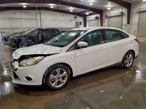Ford Focus SE 2.0L 4 2013