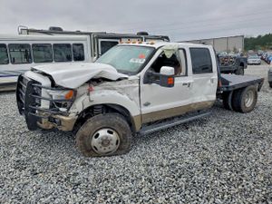 Ford F-450 SUPER DUTY 6.7L 8 2011