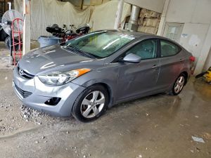 Hyundai Elantra GLS 1.8L 4 2013