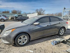 Hyundai Sonata GLS 2.4L 4 2013