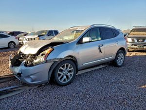 Nissan Rogue S 2.5L 4 2013