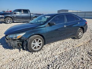 Toyota Camry LE 2.5L 4 2015