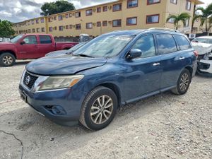 Nissan Pathfinder S 3.5L 6 2013