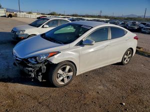 Hyundai Elantra GLS 1.8L 4 2013