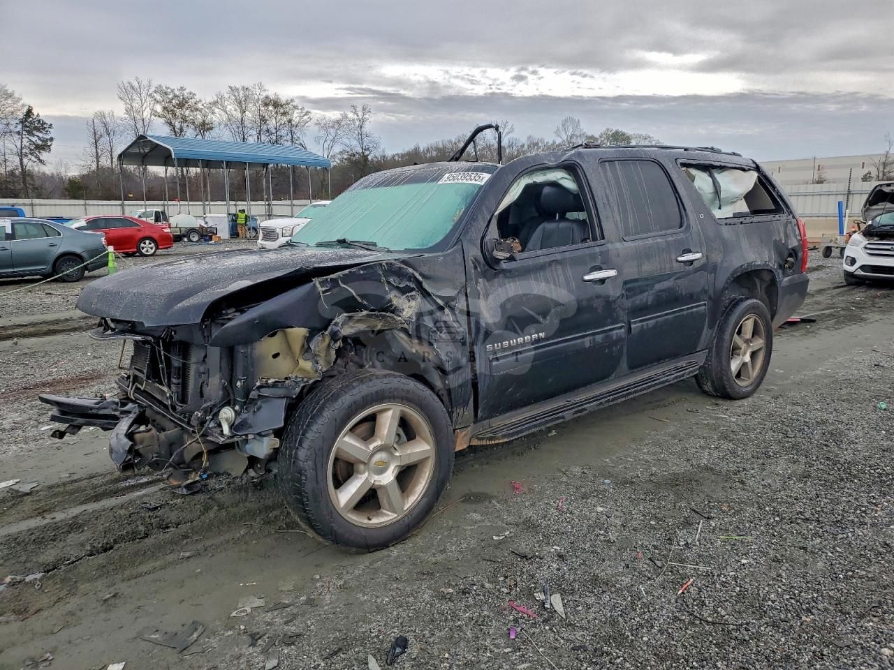 Chevrolet Suburban C1500 LT 5.3L 8 2013
