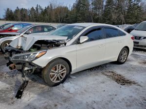 Hyundai Sonata SE 2.4L 4 2015